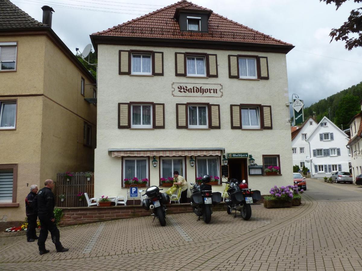 Gasthaus Waldhorn باد تايناخ-تسافلشتاين المظهر الخارجي الصورة