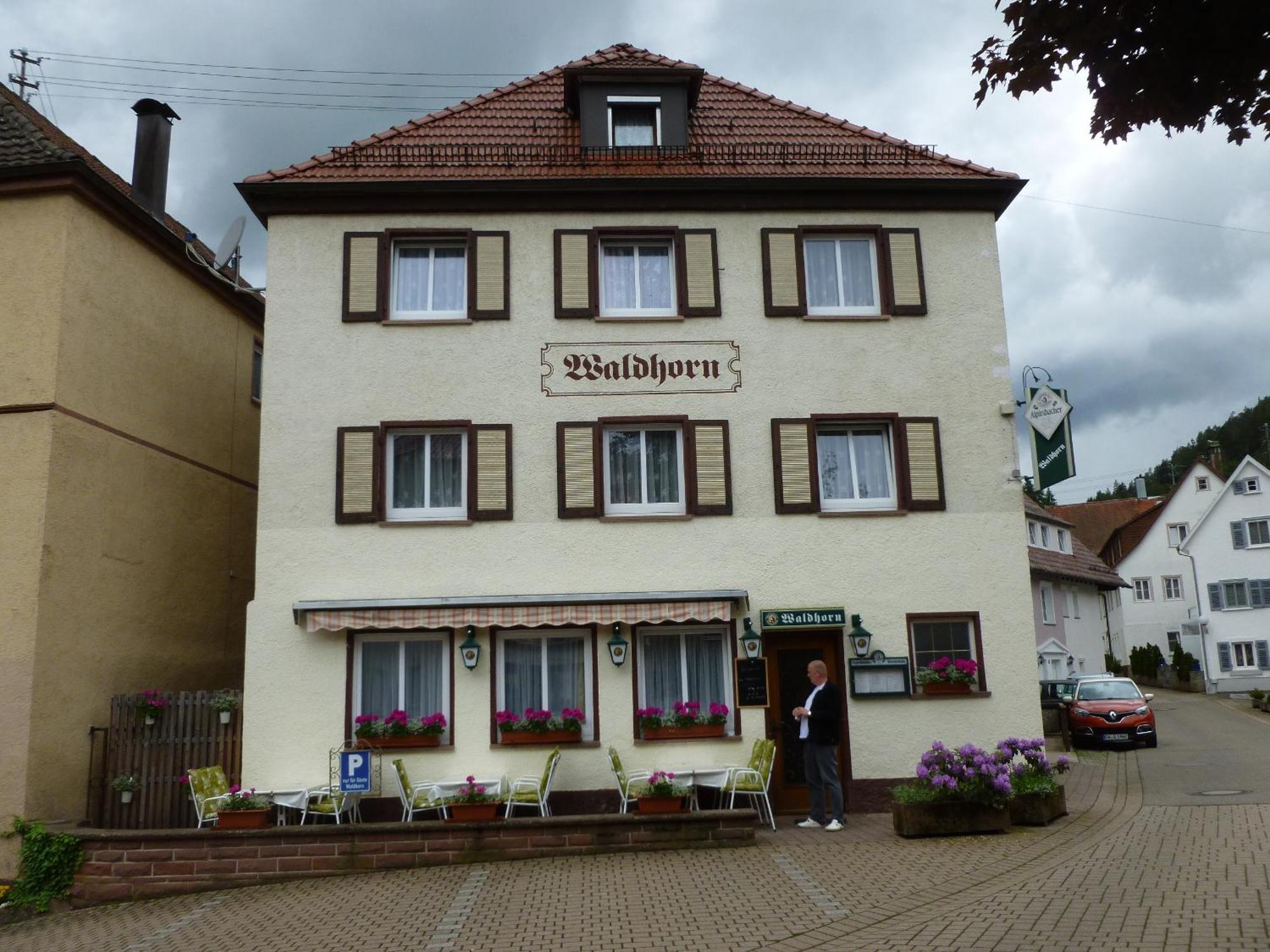 Gasthaus Waldhorn باد تايناخ-تسافلشتاين المظهر الخارجي الصورة